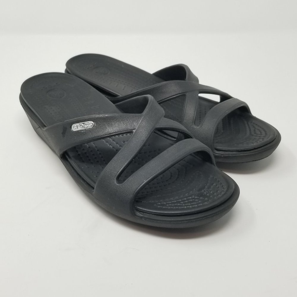 Crocs slip on sandals black sz 8